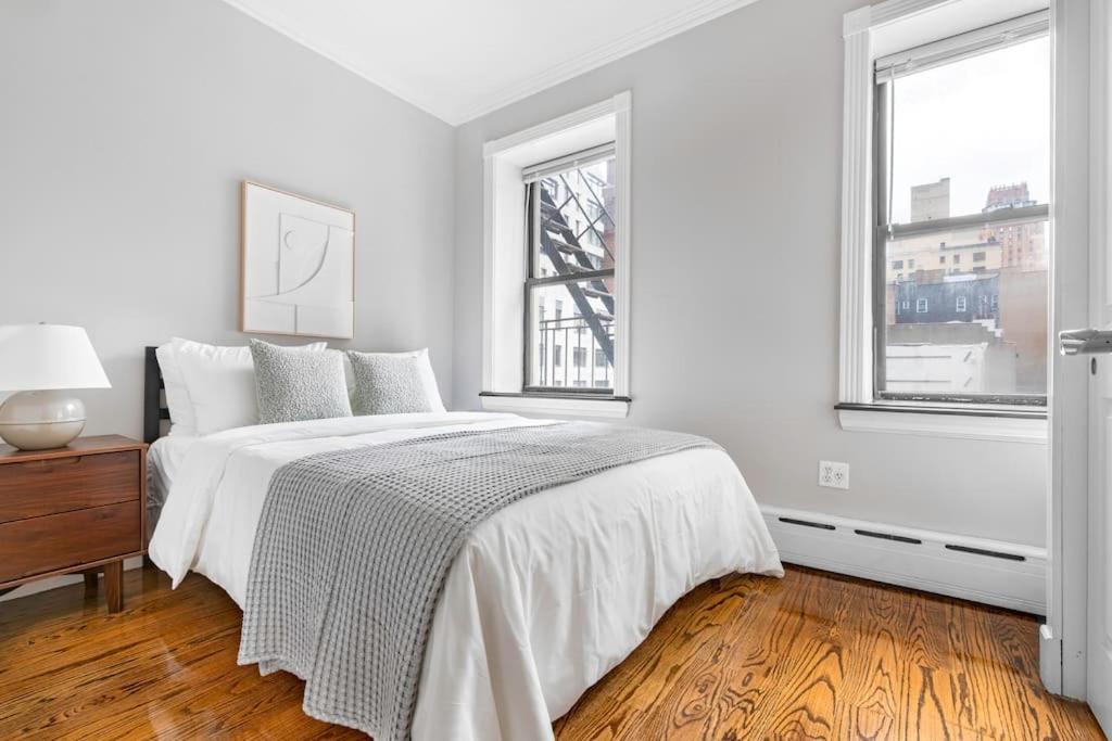 Gorgeous & Bright 3Bdr & 1Bth In Midtown Manhattan Nova Iorque Exterior foto